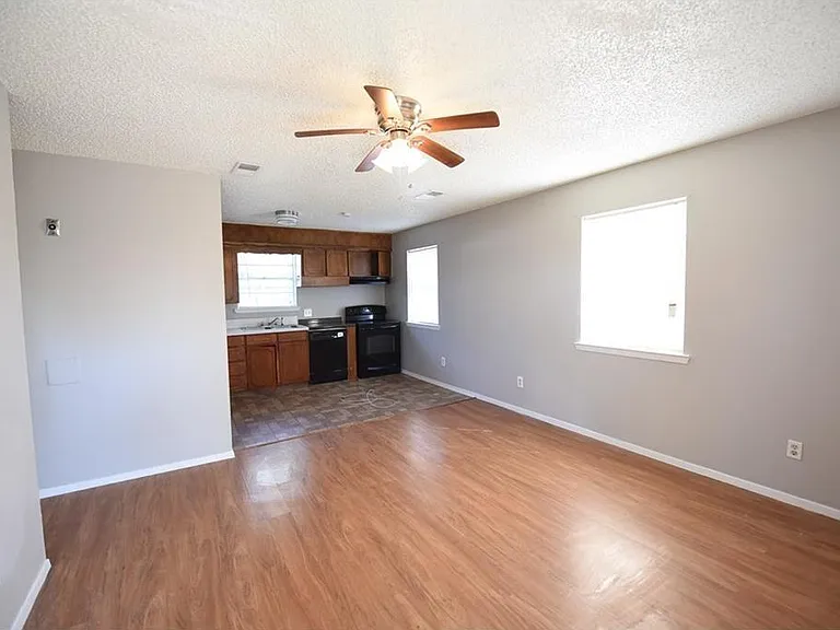 6012 Cowden St — Photo 11