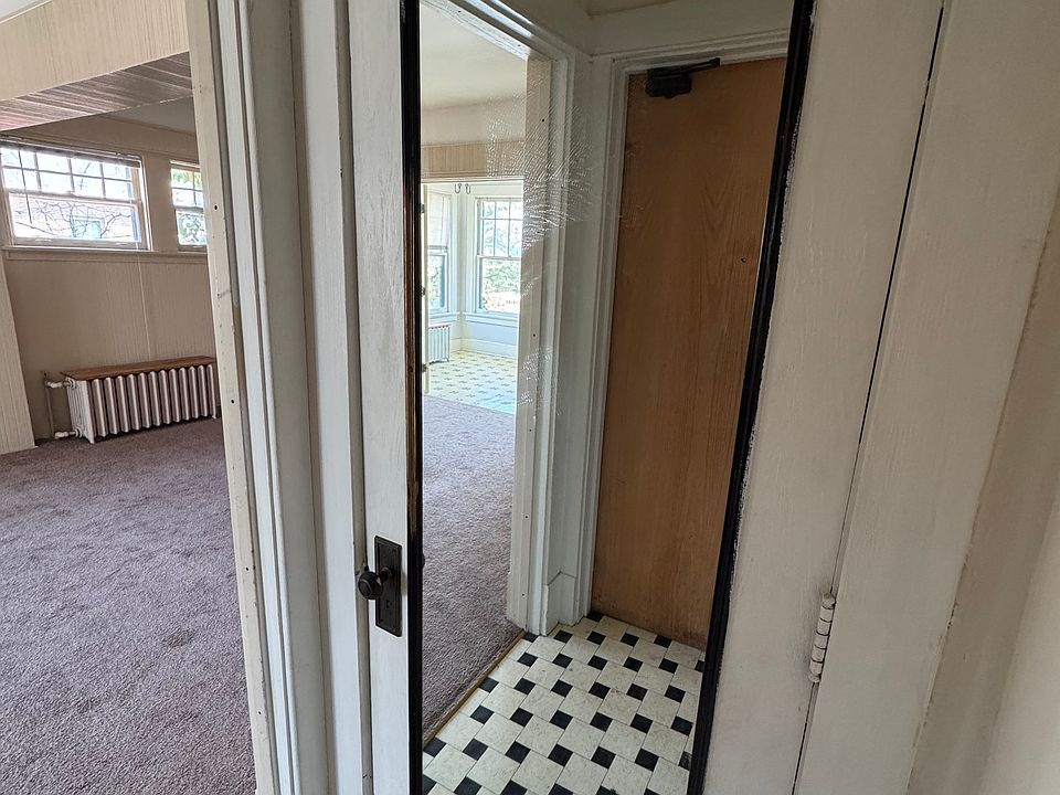 1st image of 740 S 11th St #C1