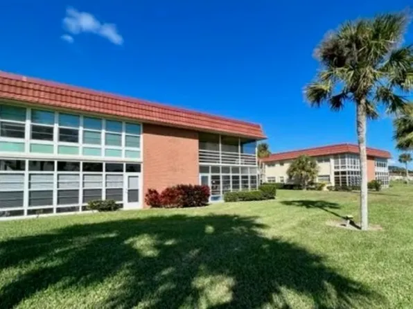 87 Crooked Tree Ln APT 102, Vero Beach, FL 32962
