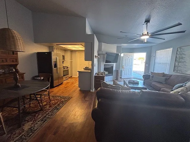 969 W Kenwood Ave #B — Photo 6