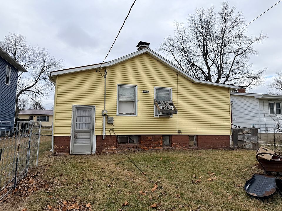 2nd image of 315 N Walnut St