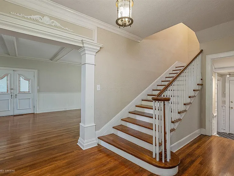 1212 E Kings Hwy — Photo 21