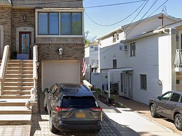 352 Grantwood Ave