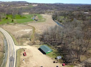 S Blackjack Rd, Galena, IL 61036