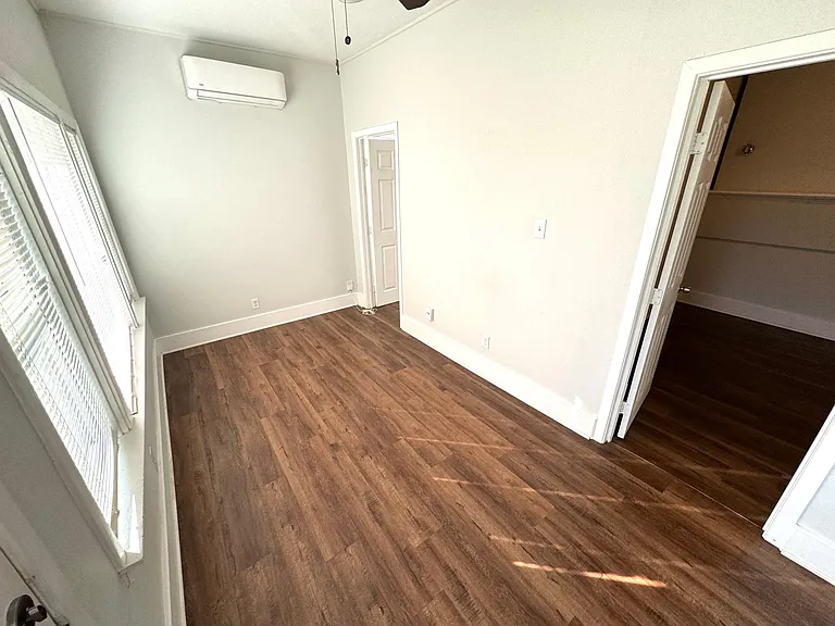 4175 University Ave #1 — Photo 3