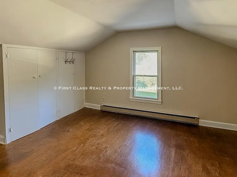 2026 Ashley Rd — Photo 4