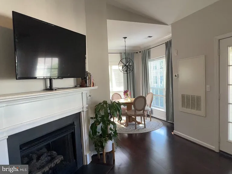 4551 Strutfield Ln #4402 — Photo 6