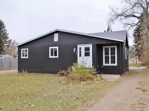 206 3rd Ave SE, Mohall, ND 58761