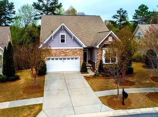 976 Knob Creek Ln, Tega Cay, SC 29708
