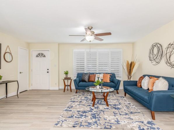104 E La Jolla Dr