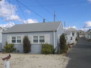 22 E Surf Way, Lavallette, NJ 08735
