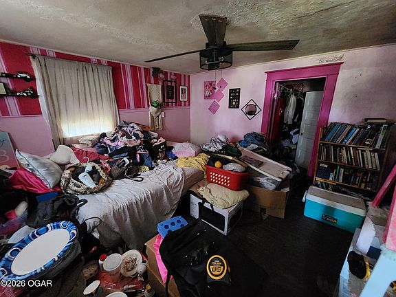 5th image of 717 Bois Darc St