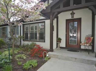 9408 Meadow Ln, Leawood, KS 66206