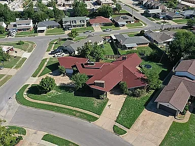 7700 S Country Club Dr — Photo 1