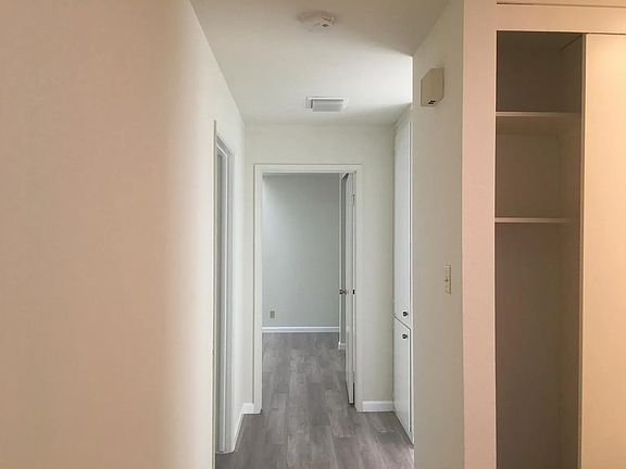 5th image of 24 Crystal Springs Rd #6