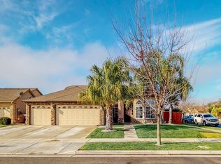 2875 24th Ct, Kingsburg, CA