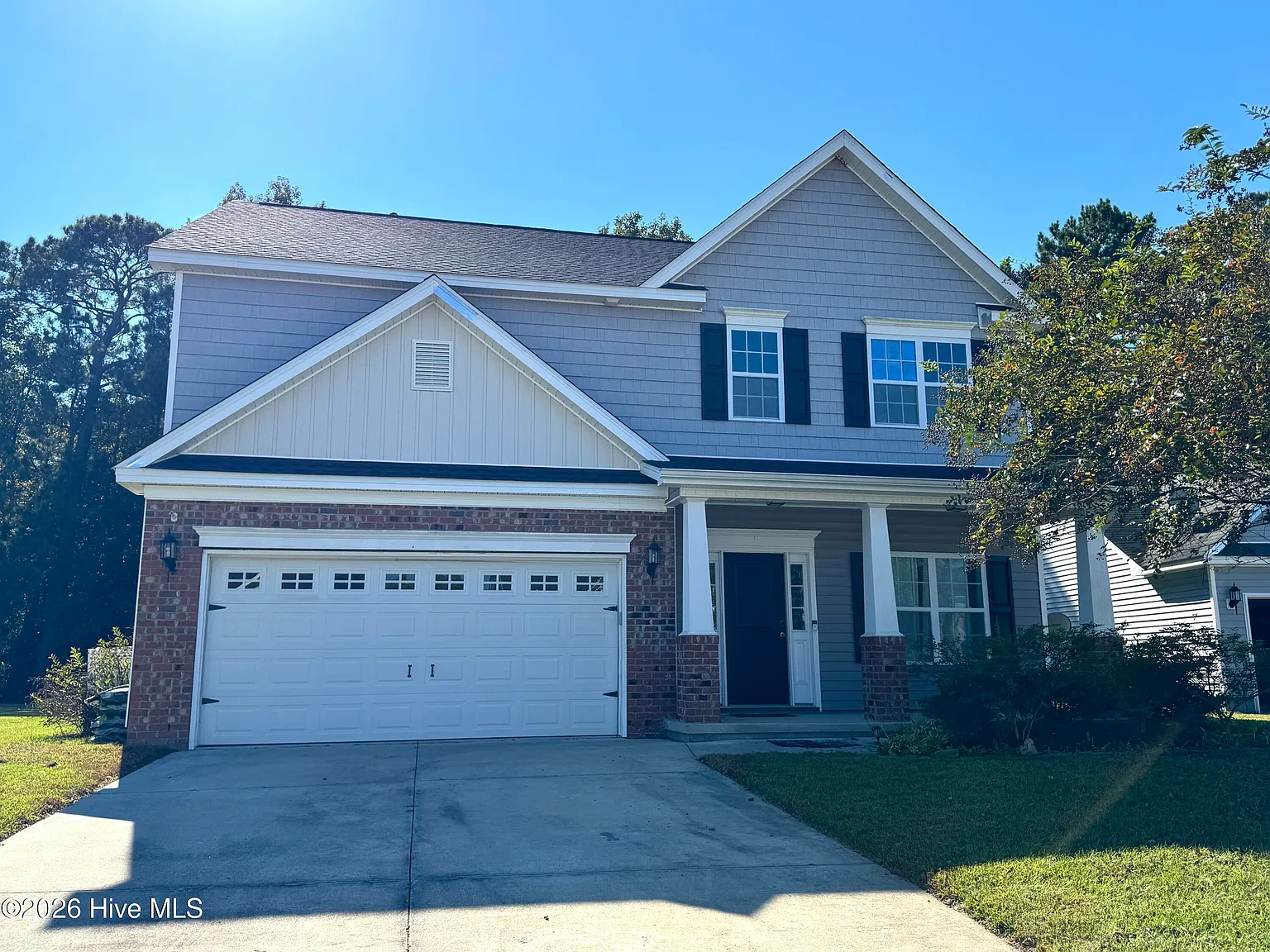 4 bed, 2.5 bath, 2250 sqft, $2,380 — Photo 2