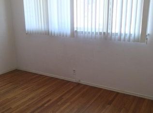 139 1/2 N Swall Dr, Beverly Hills, CA 90211