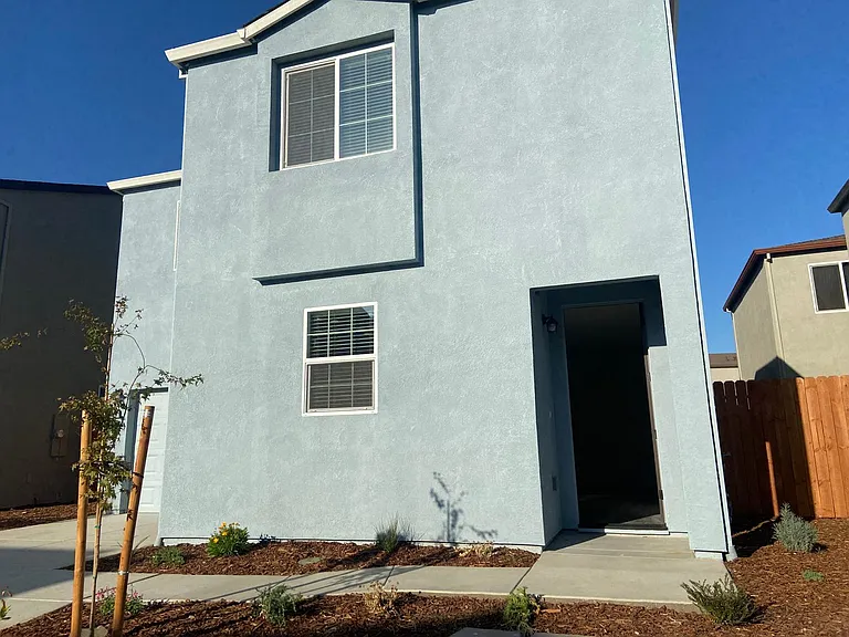 6776 Jujube Ln — Photo 2