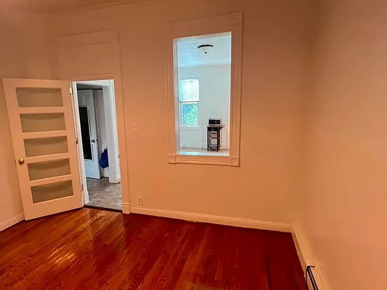 992 Hart St #2B — Photo 5
