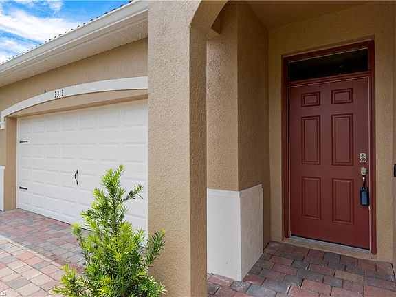 3rd image of 3313 Apple Blossom Dr
