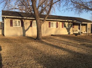 307 N Frank St, Holyrood, KS 67450