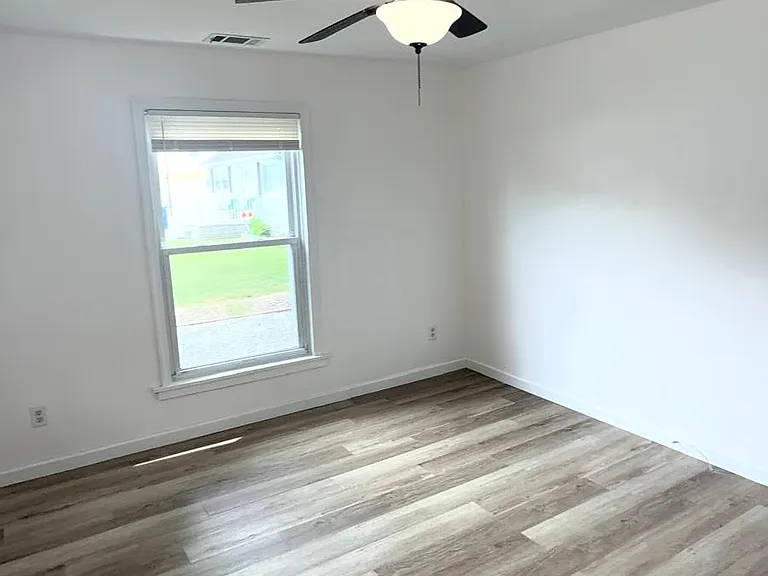 1116 2nd Ave — Photo 3