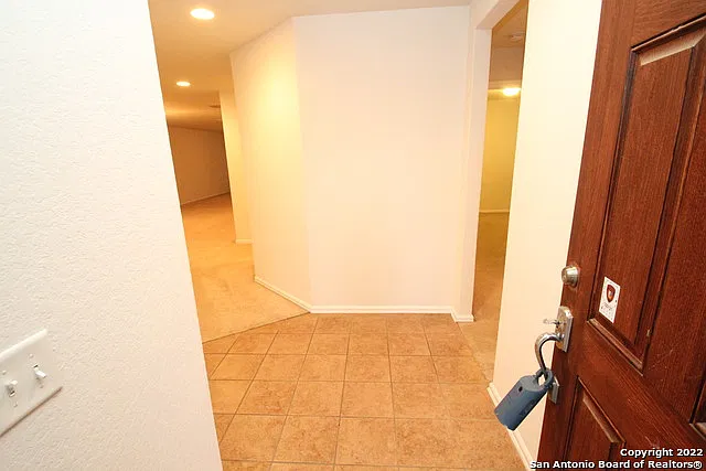 3 bed, 2.0 bath, 1739 sqft, $1,750 — Photo 3