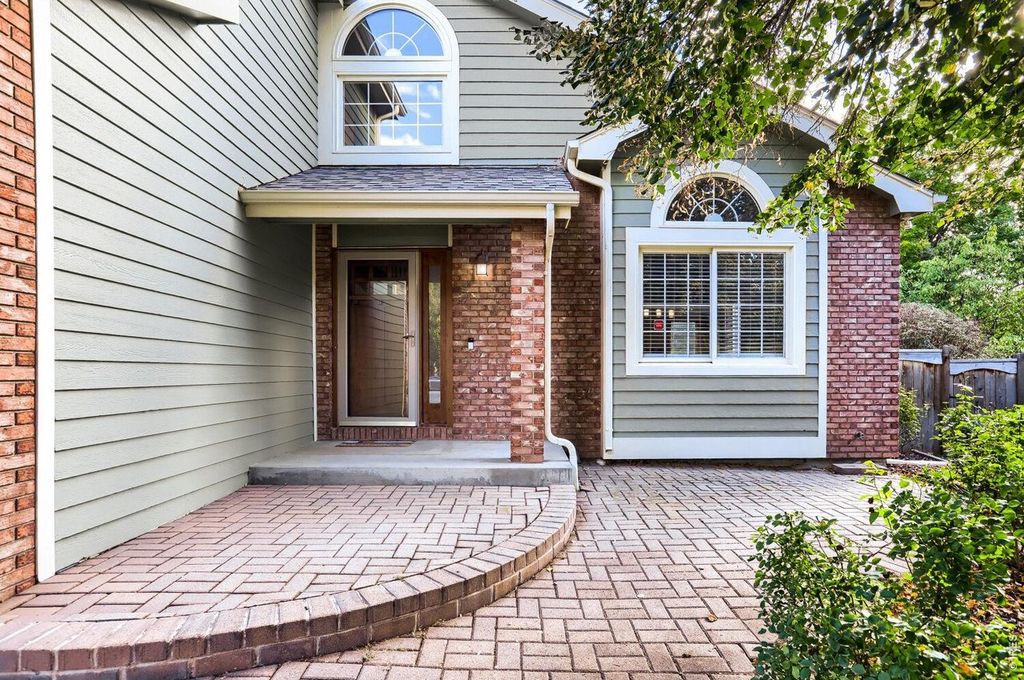 2613 Brownstone Ct