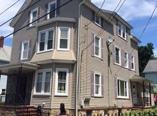 372 Mulberry St, Fall River, MA 02721