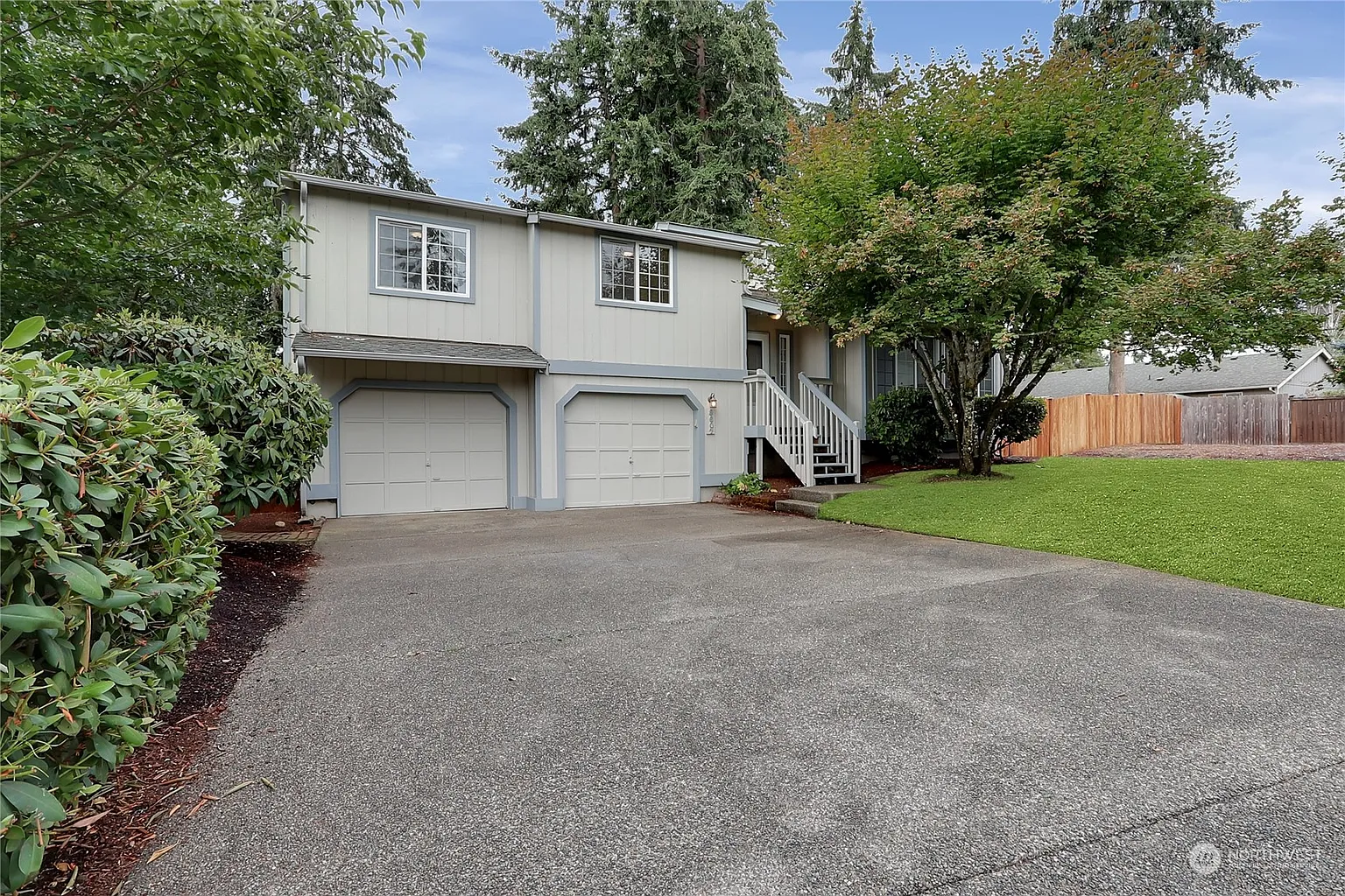 9607 Espirit Court SE photo 1
