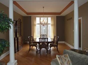 4th image of 6443 Mission Dr