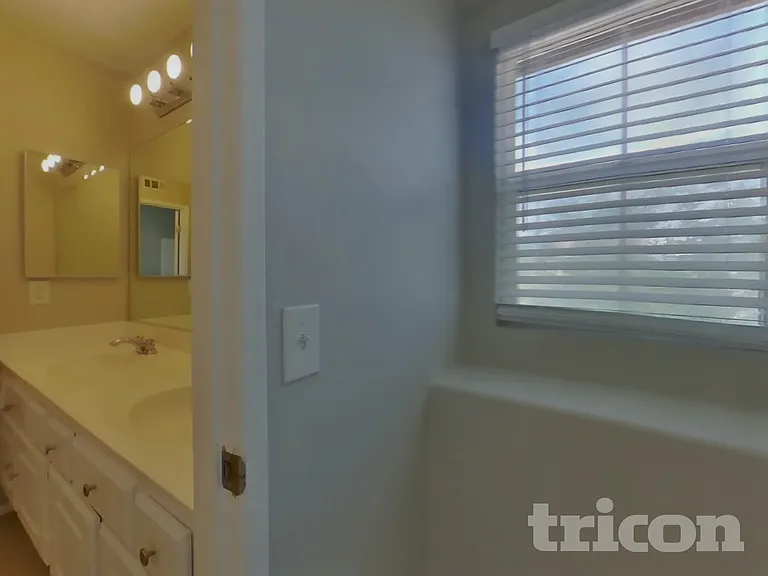 13741 Starshine Dr — Photo 18