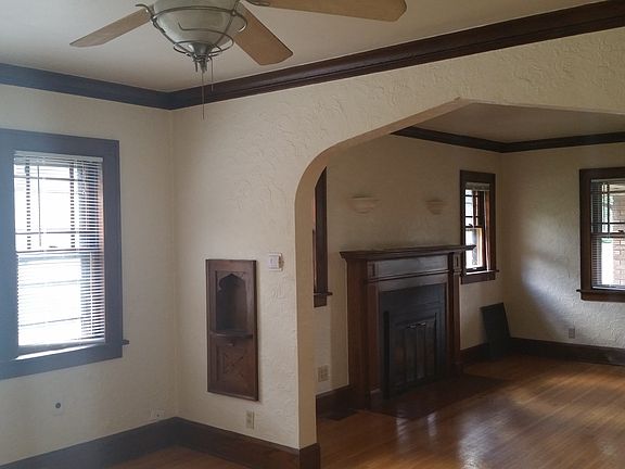 3rd image of 1603 Tacoma Ave
