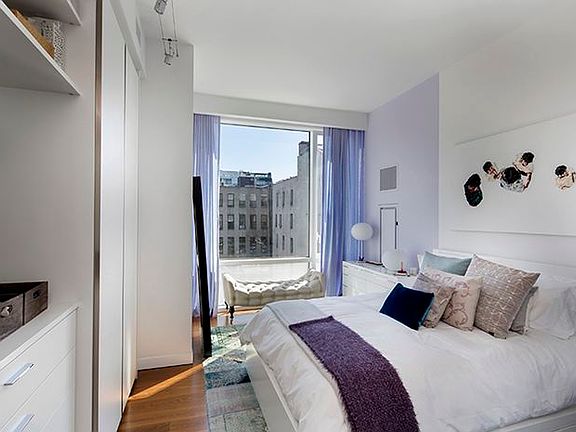 5th image of 311 West Broadway