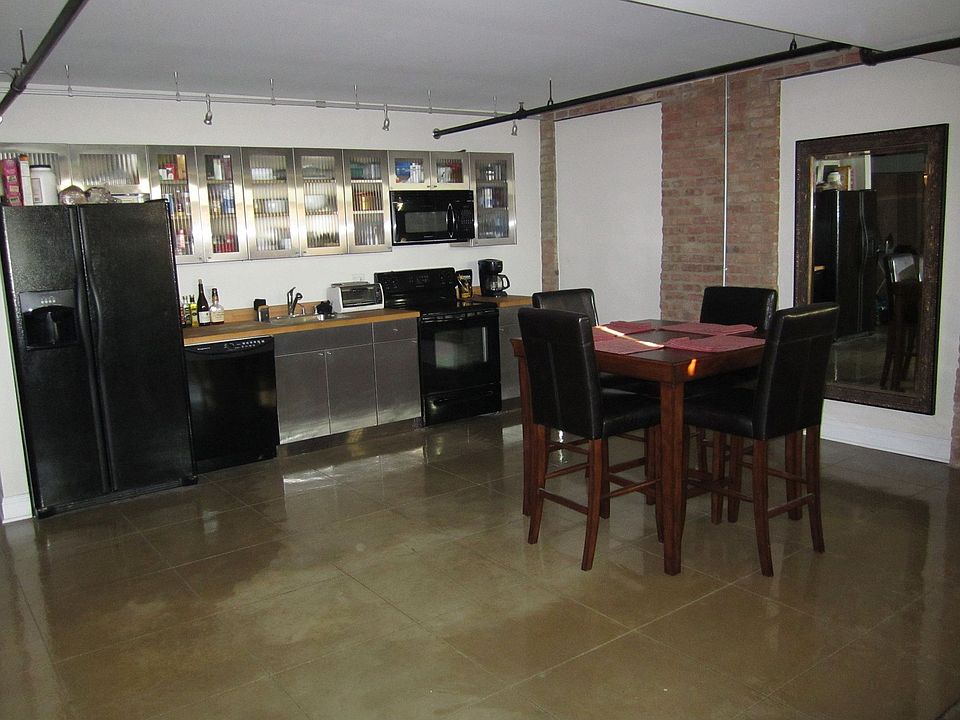 1st image of 3059 N Weil St Unit 112