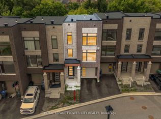38 Queenpost Dr, Brampton, ON L6Y 6L2