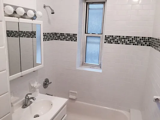 Sold by Metro Garden Realty NYC | media 24