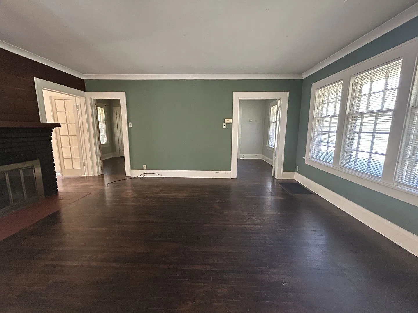 Charming 2-Bedroom Home with Original Hardwood Floors $900/Month! — Photo 2