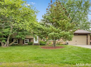 5748 Pinetree Ave SE, Kentwood, MI 49508