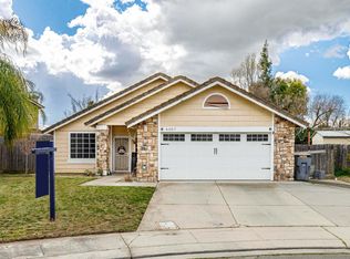 6007 Willow Bend Dr, Riverbank, CA 95367