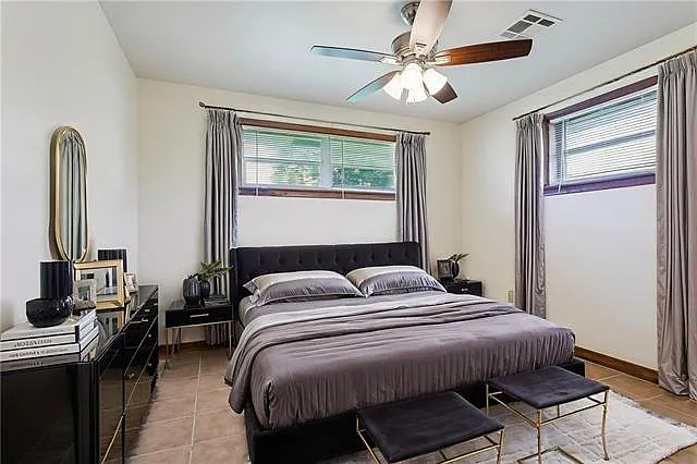 2 bed, 1.0 bath, 923 sqft, $1,400 — Photo 4