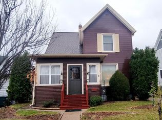 415 1st St, Baraboo, WI 53913