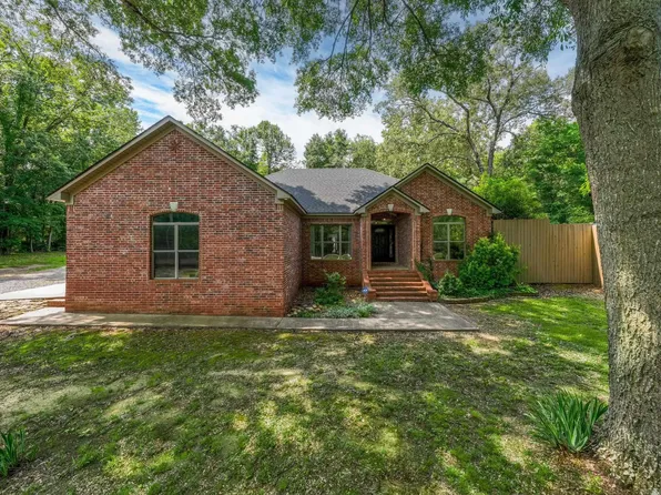 140 Cadron Dr, Greenbrier, AR 72058