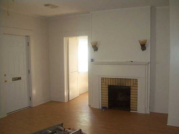 2nd image of 1449 39th Ave E