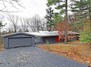 18 Pollock Rd, Latham, NY 12110