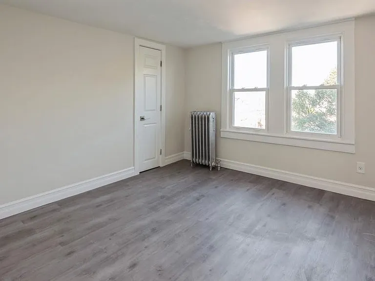 73 Dart St — Photo 4