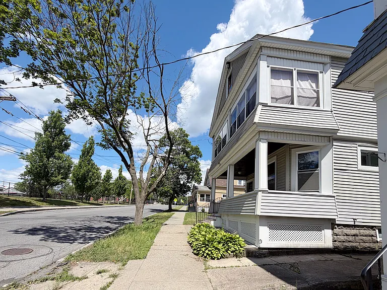 250 Elm St #1 — Photo 16