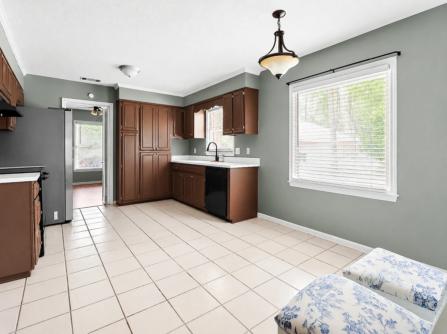 127 Pine Bluff Drive - 1 — Photo 4
