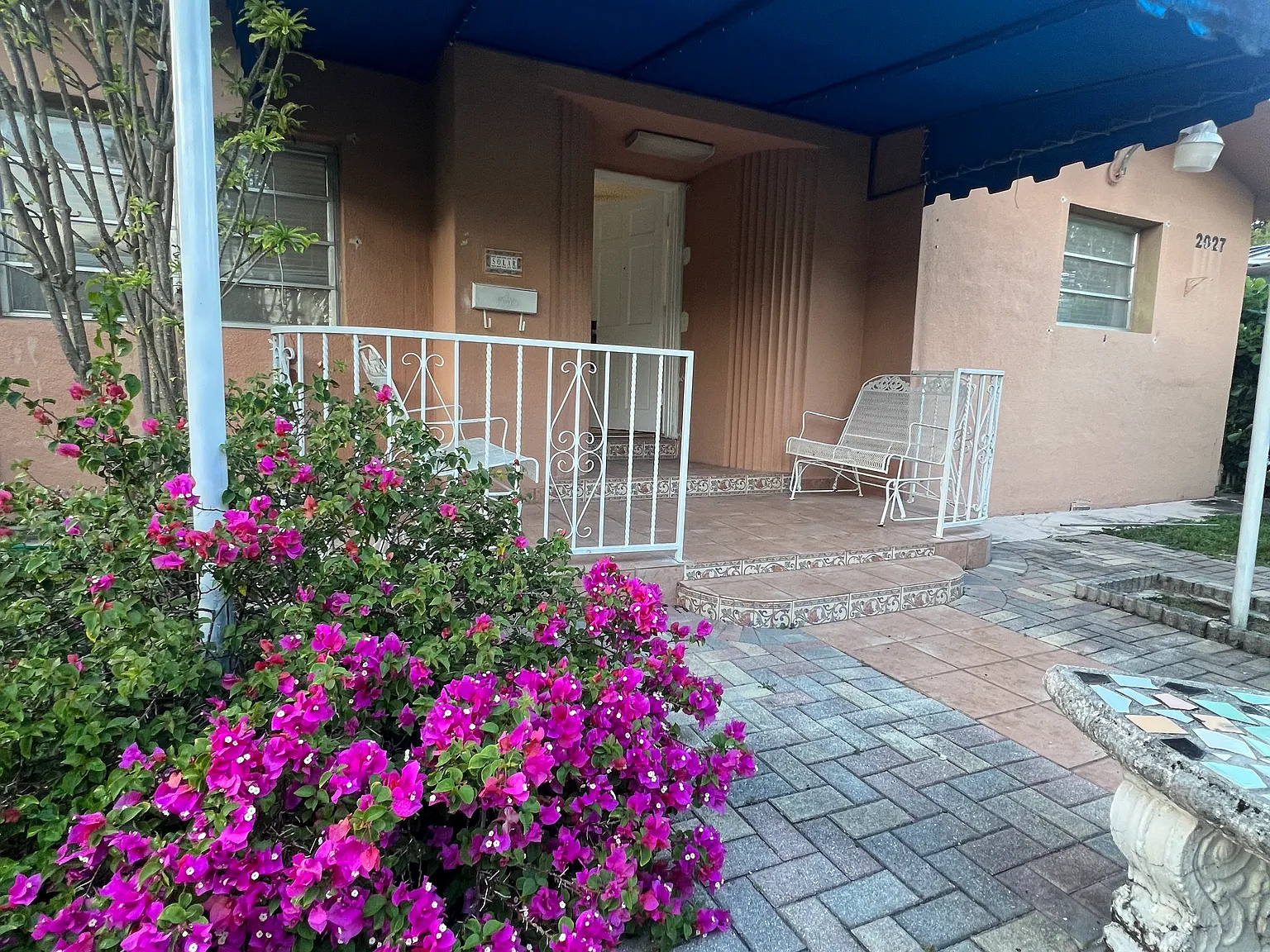 2 bed, 1600 sqft, $2,700 — Photo 4